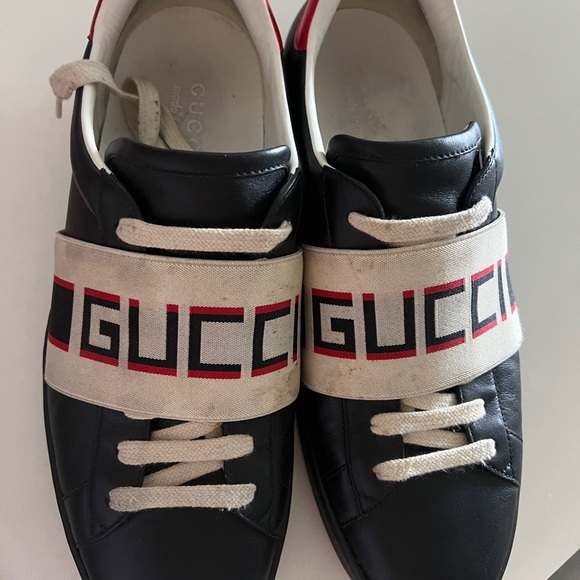 Gucci shoes men size 8 but fits like 9.5